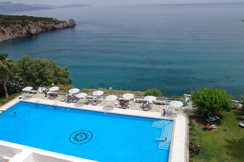 Istron Bay Hotel Экстерьер фото